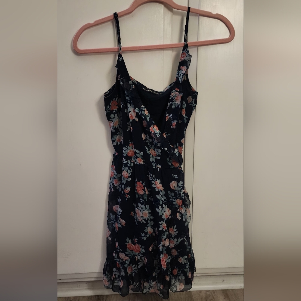 Abercrombie & Fitch Black Floral Asymmetrical Dress